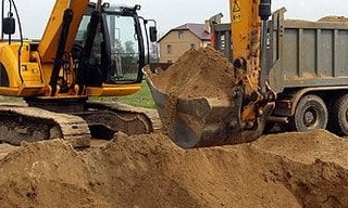 Выкопать яму экскаватором в Горячем Ключе от 918 руб. - 2Землекопа-Грч